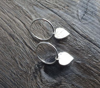 Hammered heart hoops