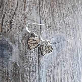 Small hammered heart earrings