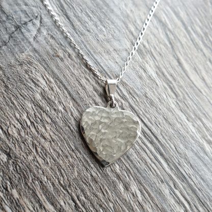 Small hammered heart pendant